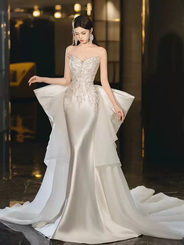 Fishtail wedding 66 dress 2025 new style bride petite French light tube top satin main veil high-quality texture waist