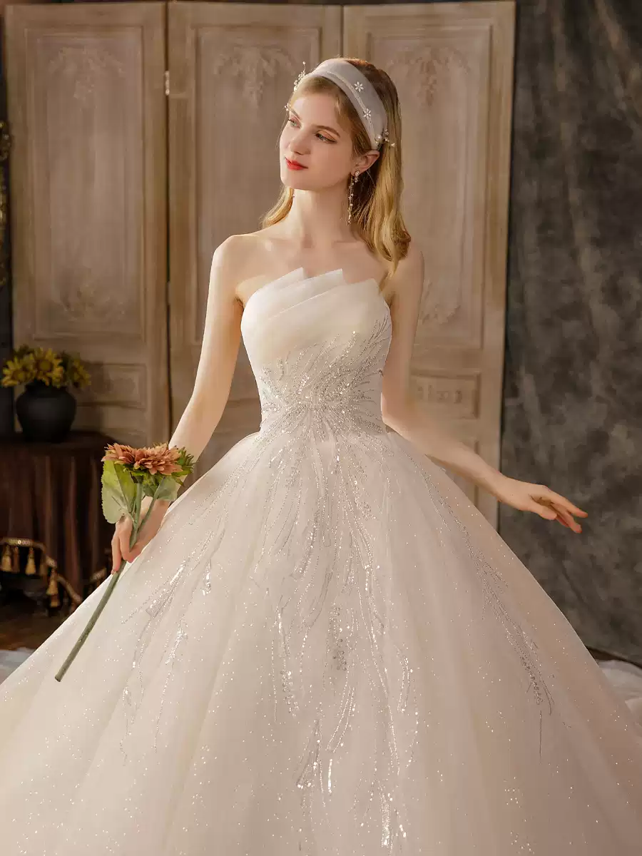 Light wedding 67 dress 2025 new temperament tube top petite bride main yarn simple atmosphere high-end dress tail 2022
