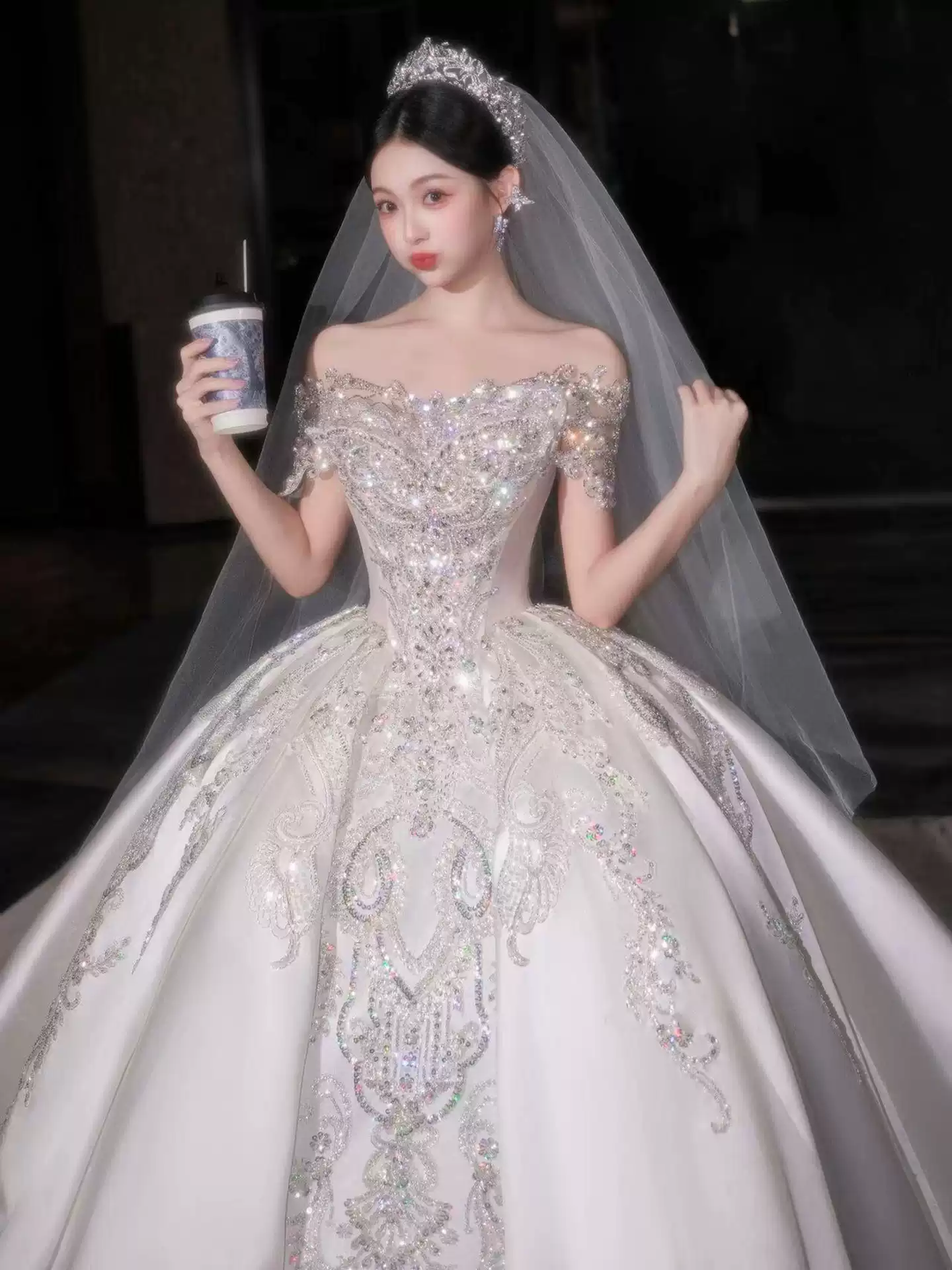 One-shoulder 83 light luxury satin wedding dress for brides 2025 new main yarn high-end texture French style small size heavy work