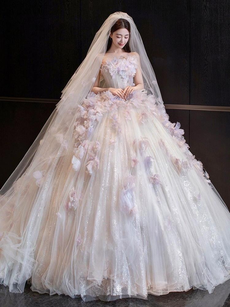 Wedding 92 dress 2025 new main yarn high-quality texture French light beautiful color petal tube top simple and light petite