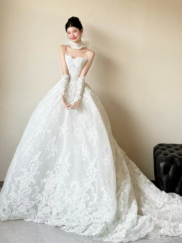 White tube top 100 lace light wedding dress bride 2025 new simple high-end texture travel shoot trailing main yarn female