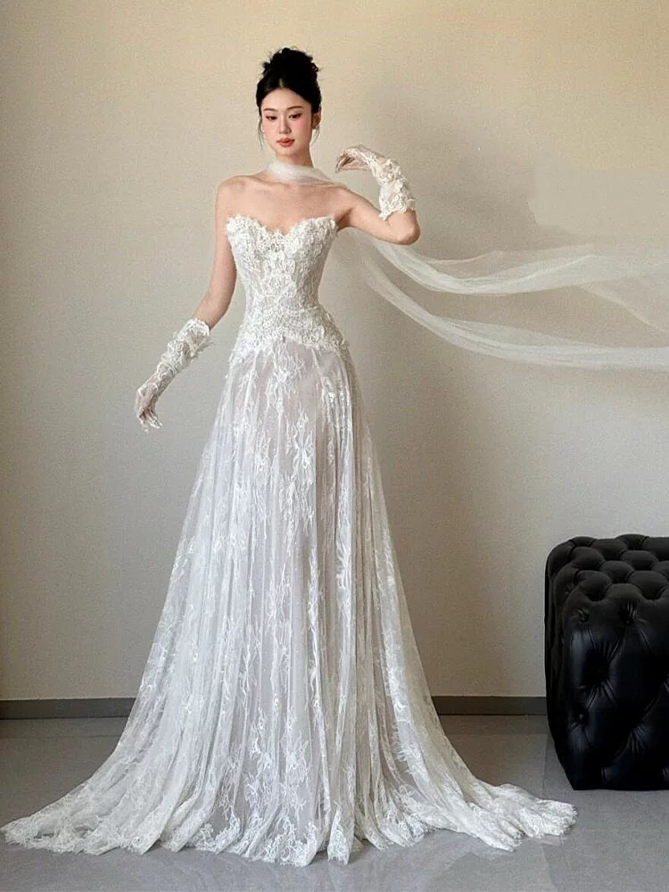 2025 new 103 style tube top lace wedding dress for brides with petite body, French style, light and simple small trailing dress