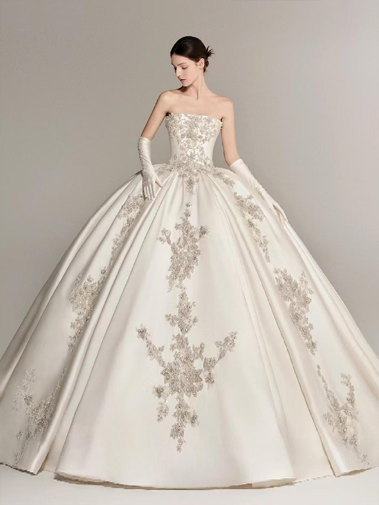 Off-the-shoulder 127 satin wedding dress, 2025 new style, high-quality French style, suitable for petite and plus sizes, winter.