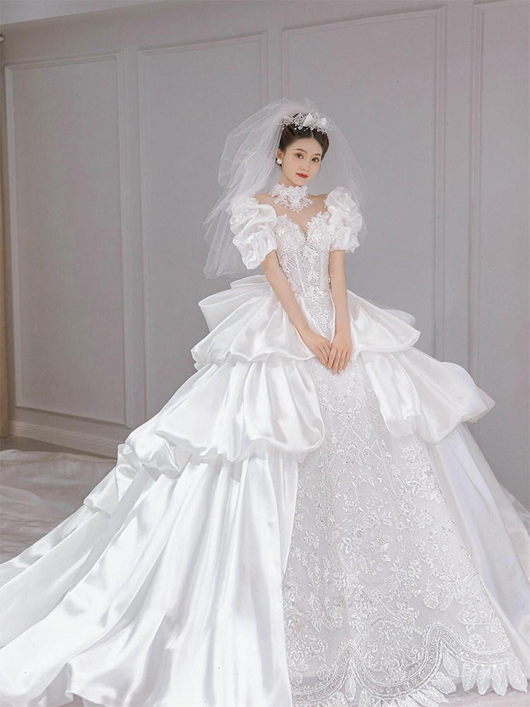 Satin 168 main wedding dress bride 2025 new model runaway princess 2026 heavy industry retro little person going out veil light 